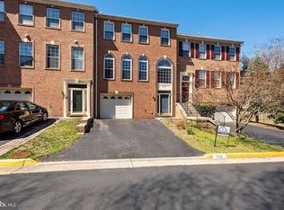 4002 Rosemeade Dr, Fairfax, VA 22033