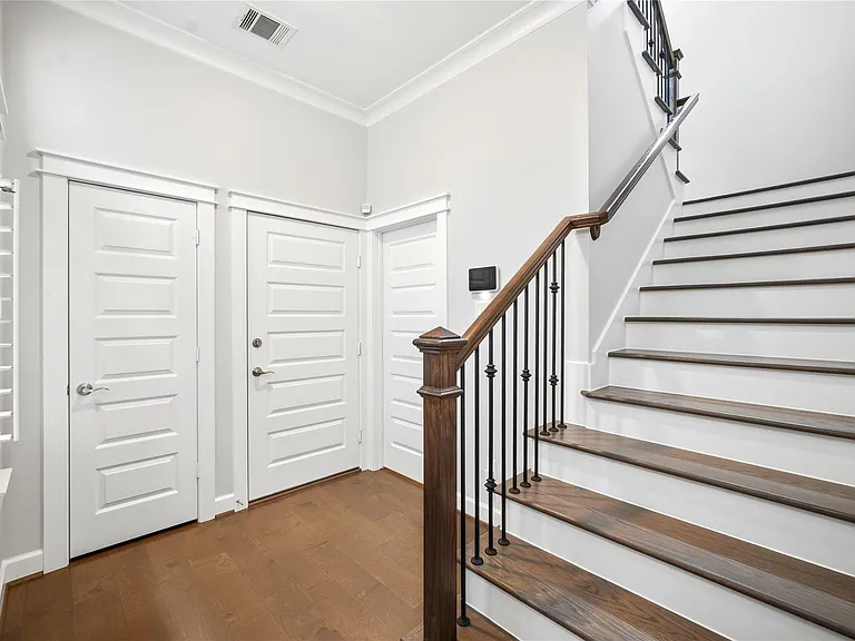 4208 Koehler St #B — Photo 4