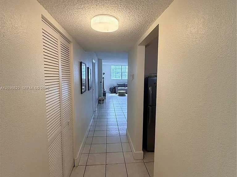 2903 N Miami Beach Blvd #406 — Photo 8