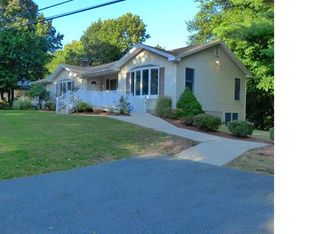 9 Bivona Ln, New Windsor, NY 12553