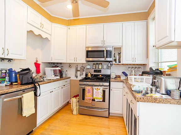 4th image of 4418 N Manor Ave #1