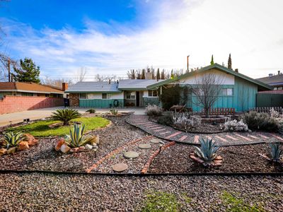 1140 E Avenue J3, Lancaster, CA, 93535