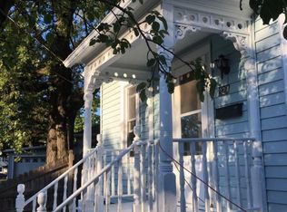 324 S Locust St, Appleton, WI 54914