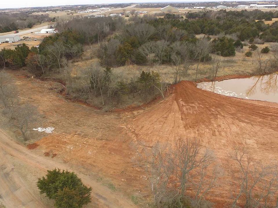 2nd image of 517 Blue Duck Ln