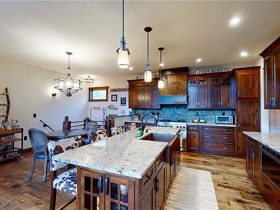 5th image of 5076 E Bluff Dr