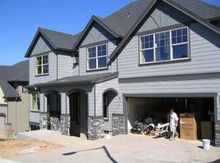 1064 SE Larch Ln, Gresham, OR 97080