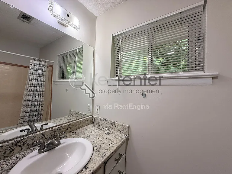 4630 Sherry Ln — Photo 14