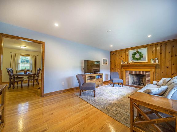 4th image of 4511 Cresthill Dr