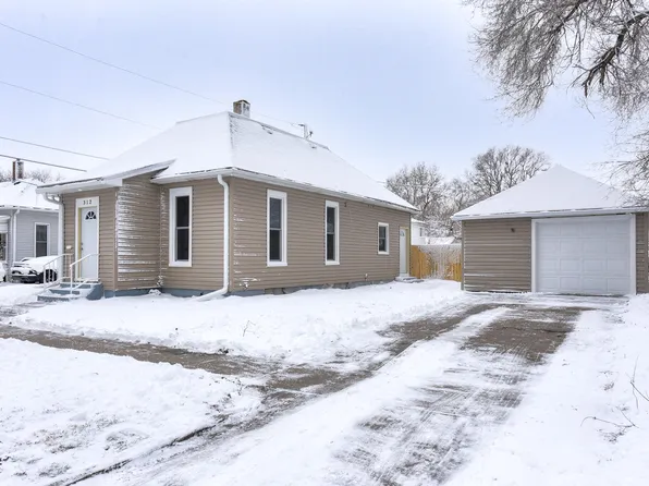 312 N 9th St, Council Bluffs, IA 51503
