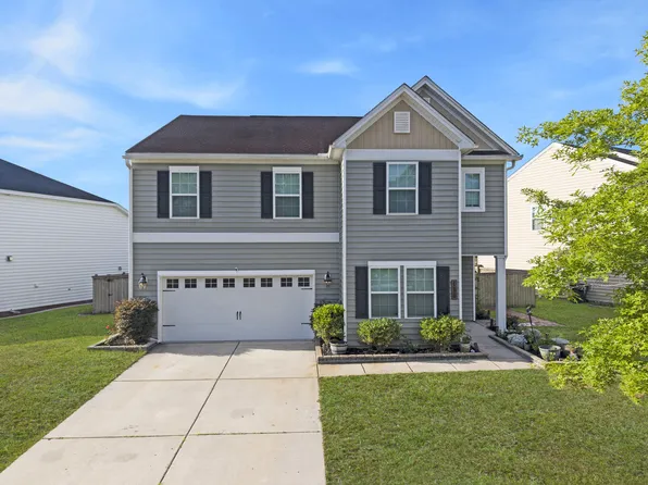 490 Whispering Breeze Ln, Summerville, SC 29486