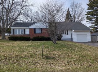 110 Hillcrest Dr, Central Square, NY 13036