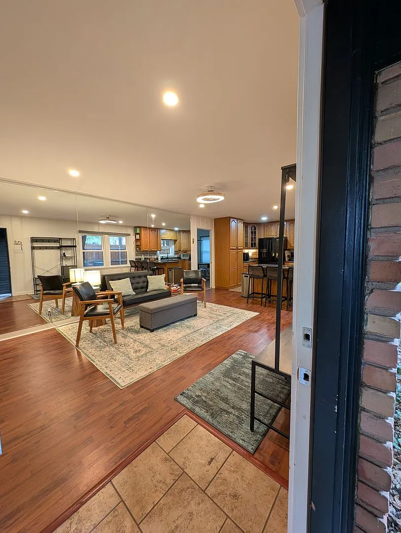 Updated 3-Bedroom Rental on Shaded Corner Lot in North Waco — Photo 2