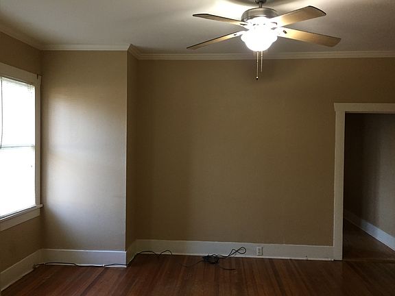 4th image of 623 S Eugene St #1