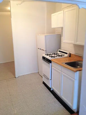 Rented by Atias Enterprises Inc | media 9