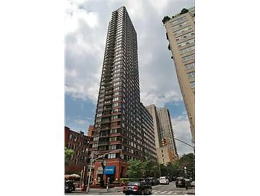 Rented by Douglas Elliman | media 13