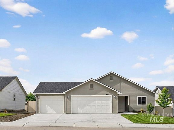 3rd image of 1611 Regency Way