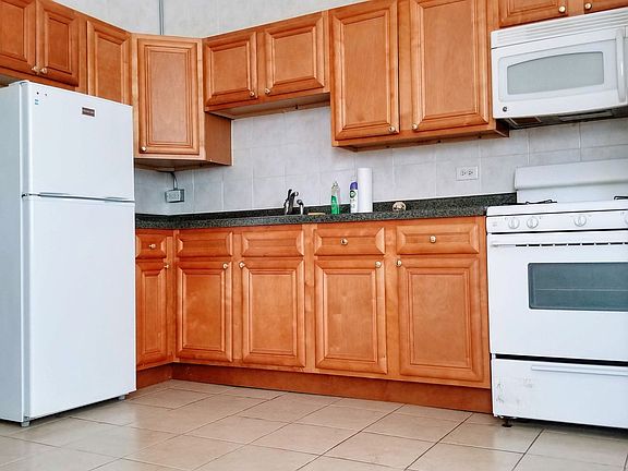 2nd image of 4764 N Virginia Ave #101