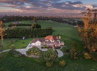 6011 Carniglia Ln, Petaluma, CA 94952