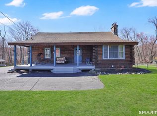 800 Gaylord Mountain Road, Hamden, CT 06518