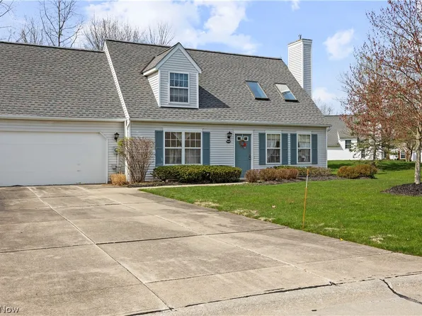 24659 Thicket Ln, Olmsted Falls, OH 44138