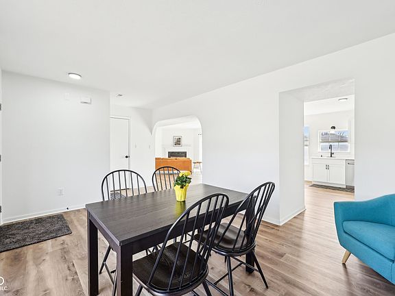 3rd image of 3155 N White River Parkway East Dr