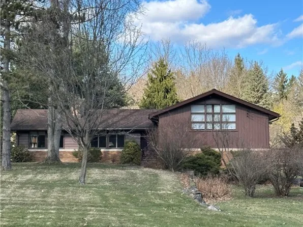 1108 Mansell Dr, Youngstown, OH 44505