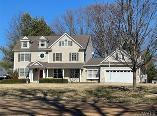 12301 Matthews Ln, Saint Louis, MO