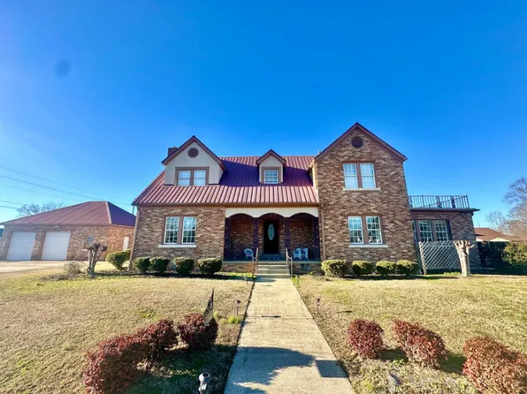 403 1st Ave, Amory, MS 38821