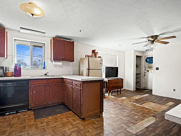 5th image of 1020 Torrey Hill Dr
