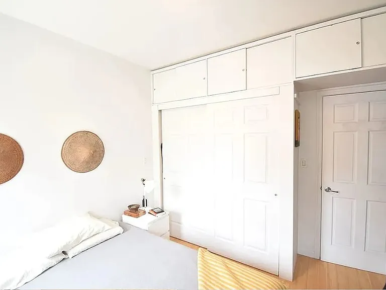 56 Elizabeth St #15 — Photo 4