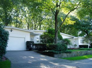 247 Albany St, Fall River, MA 02720