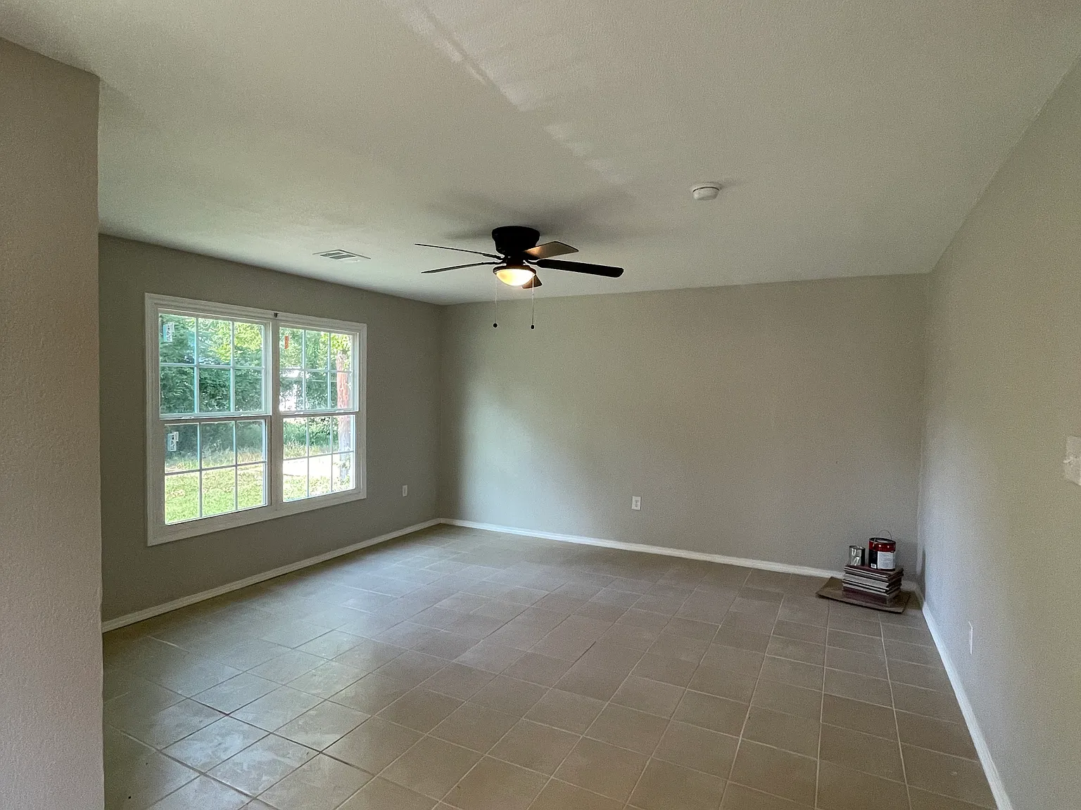3 bed, 1011 sqft, $1,600 — Photo 3