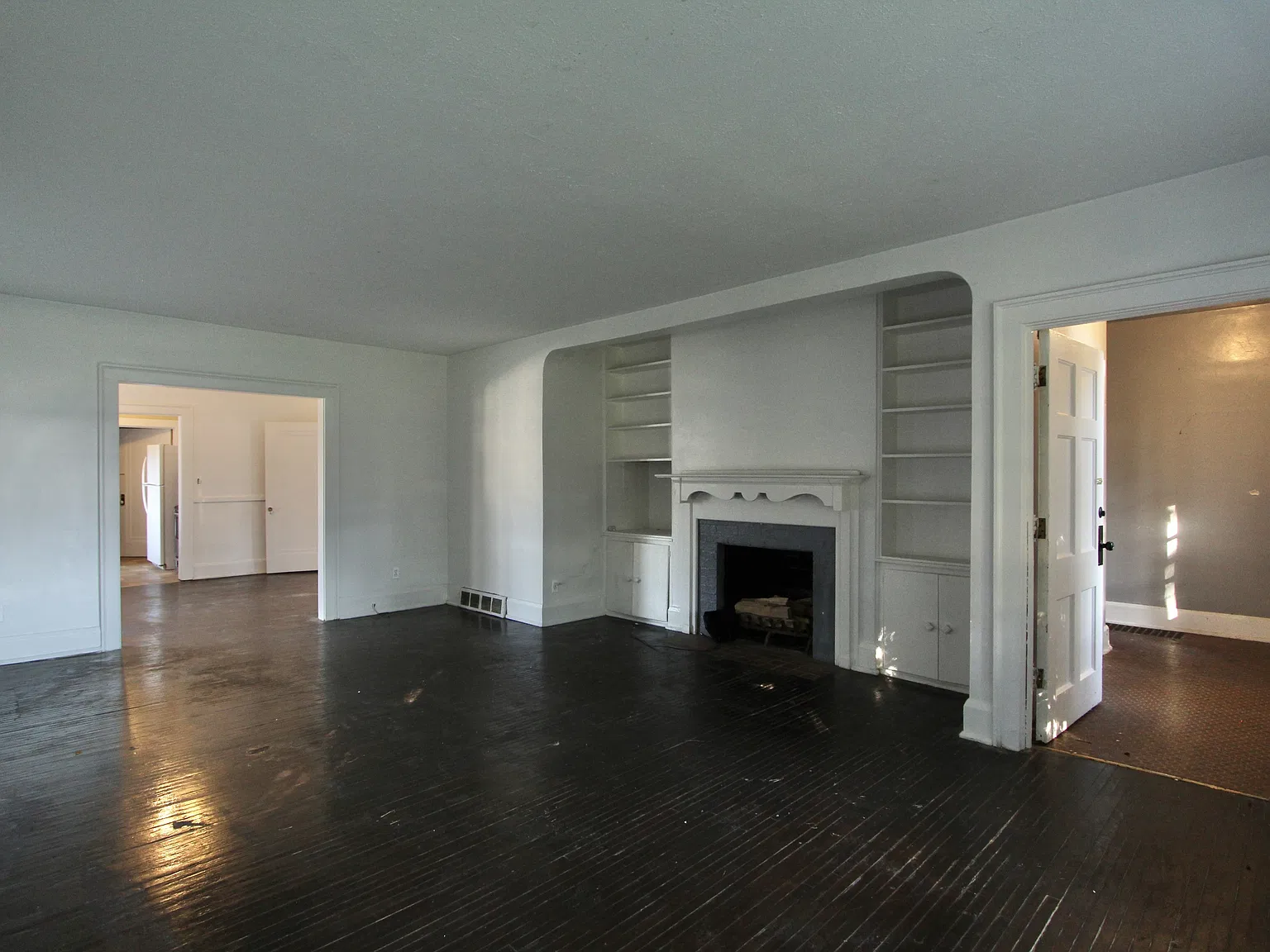 3037 Algonquin Pkwy — Photo 3
