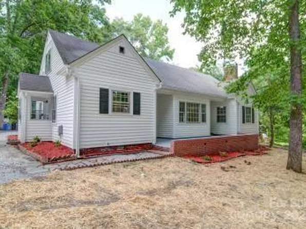 725 E Wade St, Wadesboro, NC 28170