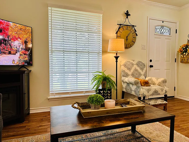 Lazy Oak Dr — Photo 7