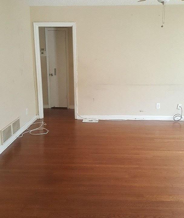 2nd image of 4672 Hendrix Dr
