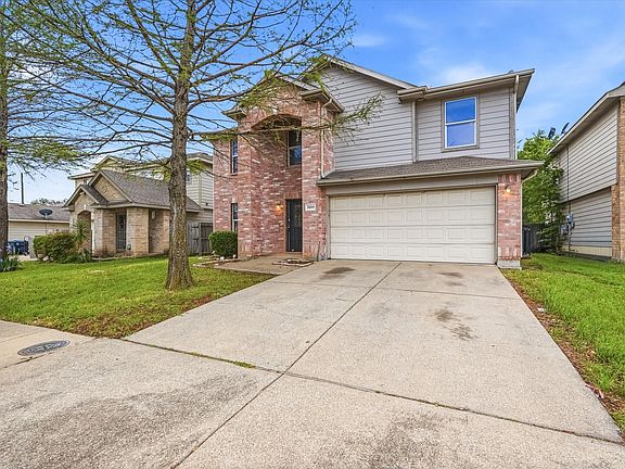 2nd image of 3009 Dusty Oak Dr