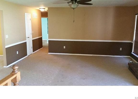 4th image of 5872 Westcliffe Dr