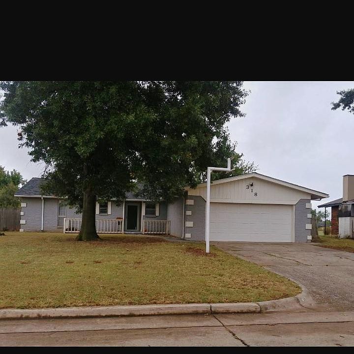 1st image of 318 N Windsor Way
