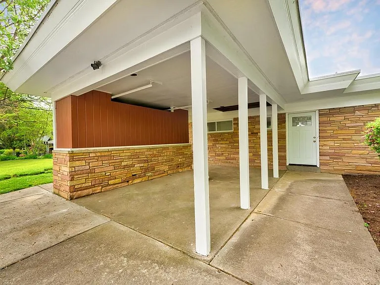 454 Leet Rd — Photo 21