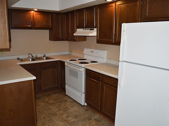 4th image of 711 12th Ave N APT 5