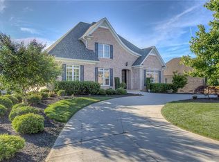 946 Berryhill Ln, Winston Salem, NC 27106