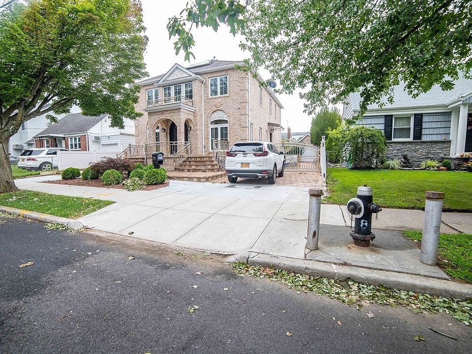 1st image of 82-16 261st St
