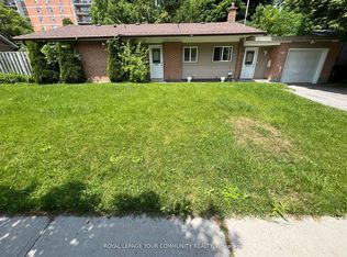 69 Samson Cres #9, Toronto, ON M1G 1N2