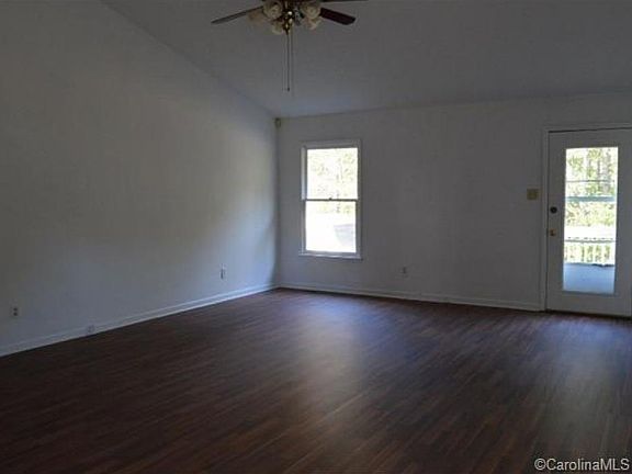 2nd image of 507 Apple Ln