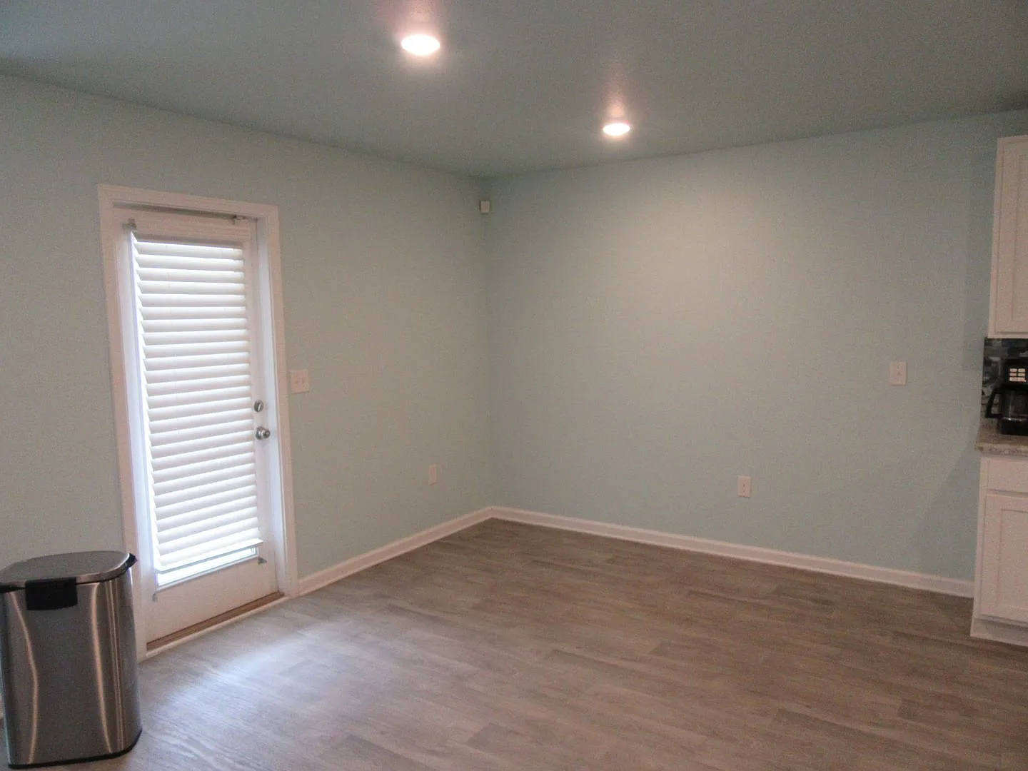 4 bed, 2.0 bath, 1753 sqft, $1,800 — Photo 3