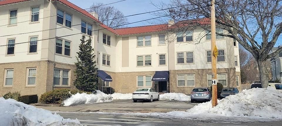 1st image of 140 Humboldt Ave #8