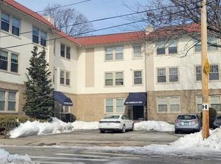 140 Humboldt Ave #8, Providence, RI 02906