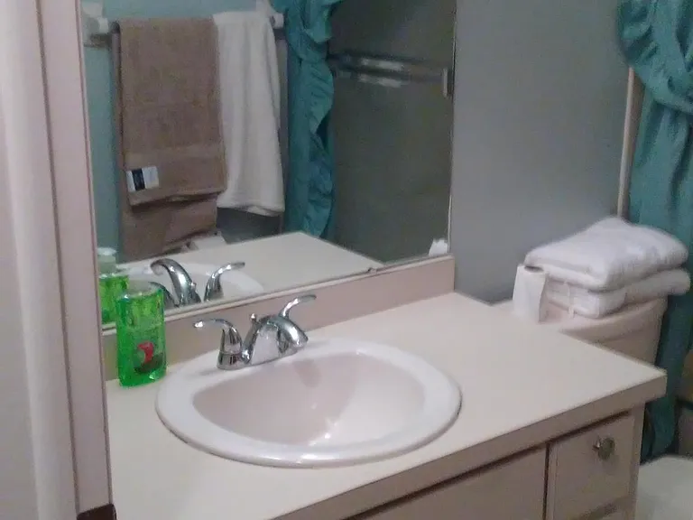 1004 SE 8th St #2 — Photo 8