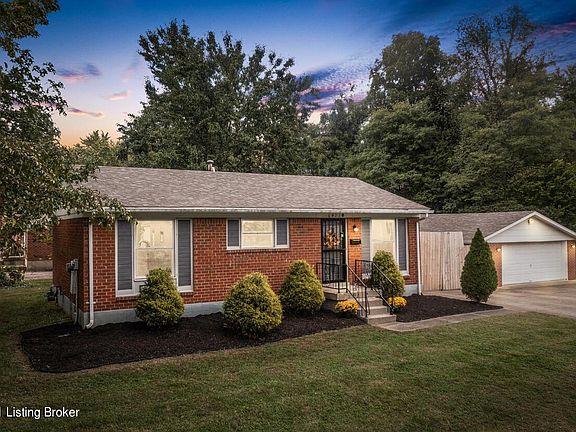 4th image of 6423 Maravian Dr